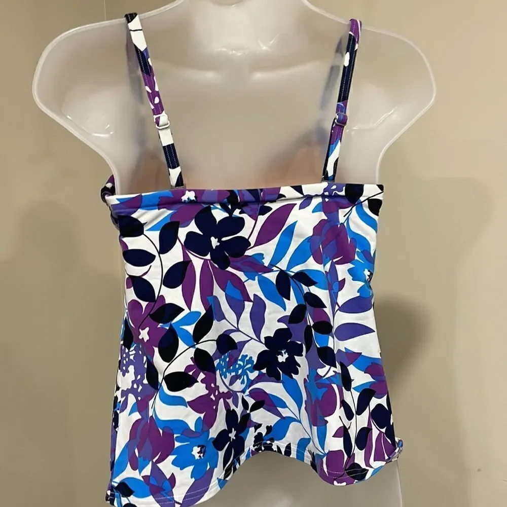 NWOT Lands' End Floral Tankini Swim Top.  Size 6 S small